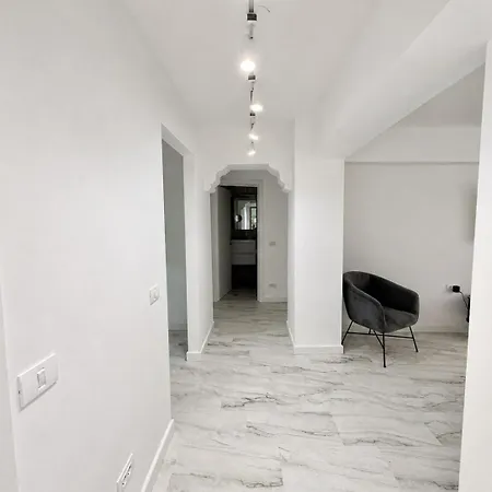 Apartament Far-ului *